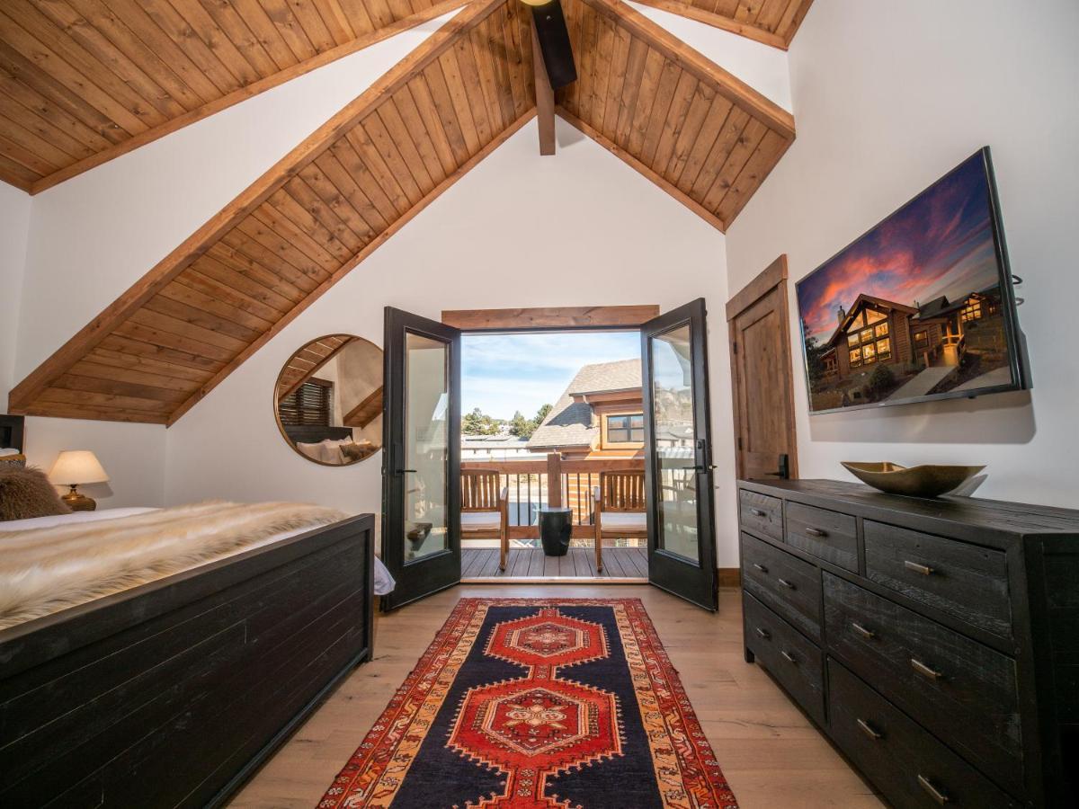 Chic Retreat Indoor Outdoor Fireplace, Private Jacuzzi, Great Location! استيس بارك المظهر الخارجي الصورة