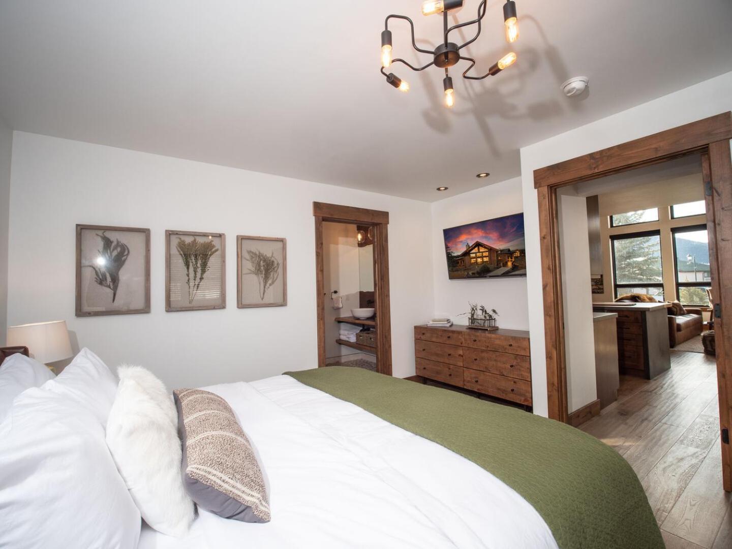 Chic Retreat Indoor Outdoor Fireplace, Private Jacuzzi, Great Location! استيس بارك الغرفة الصورة
